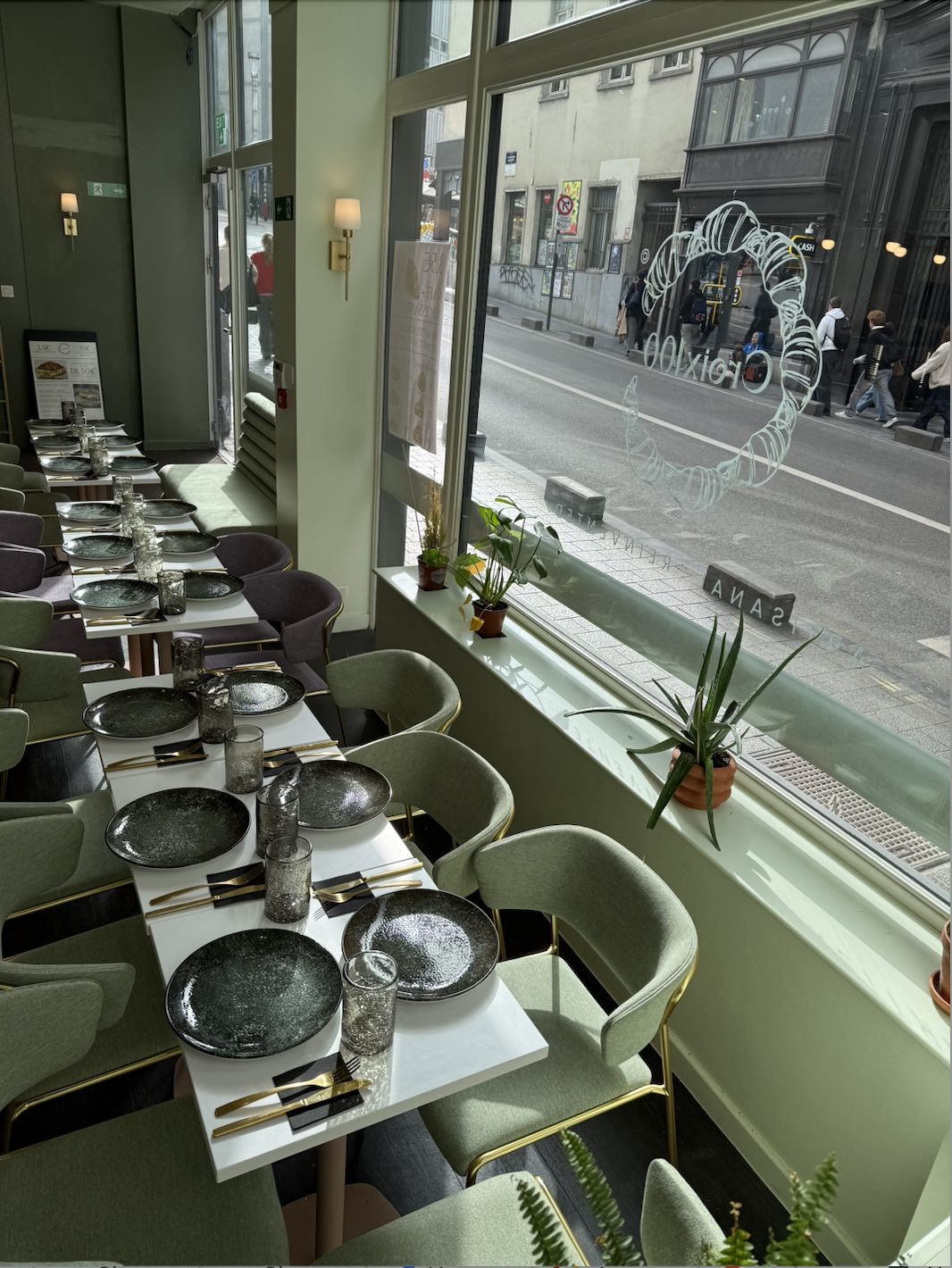 Salle de privatisation Croix100 Gare Centrale Bruxelles — décoration soirée